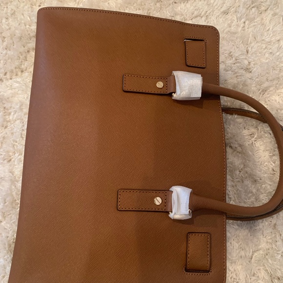 New Michael Kors Hamilton tote in luggage - Picture 3 of 7